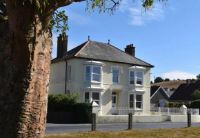 Brynteg Town House